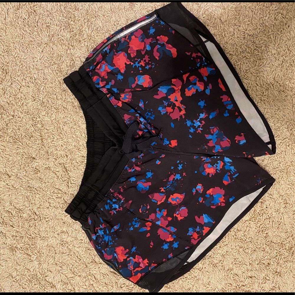 lululemon hotty hot shorts